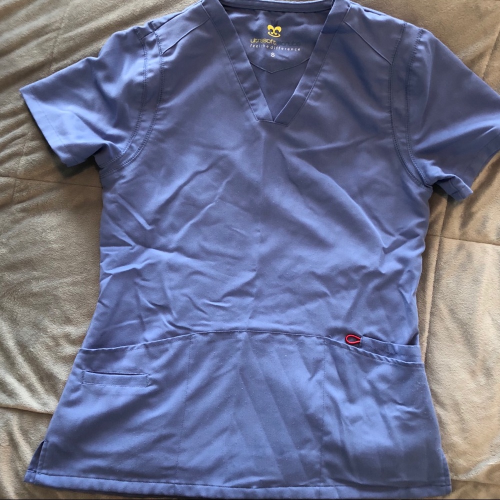 Scrub top